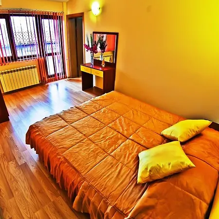 Madonna Tatil Evi *