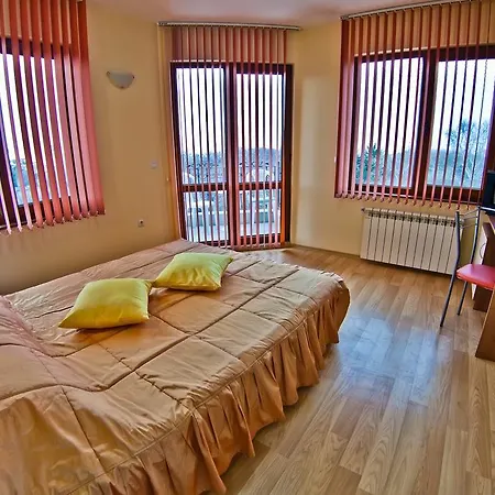 Madonna Tatil Evi