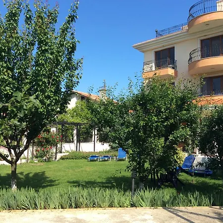 Madonna Altın Kumlar