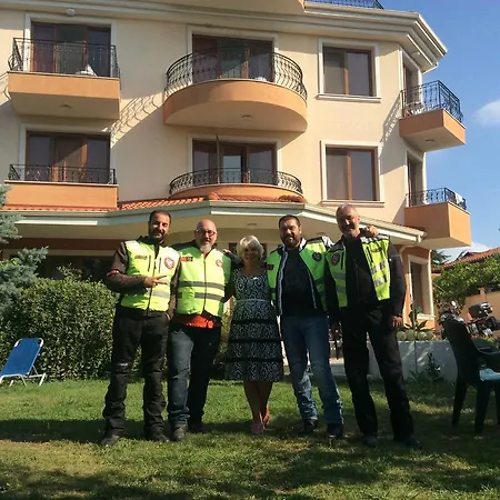 Madonna Altın Kumlar